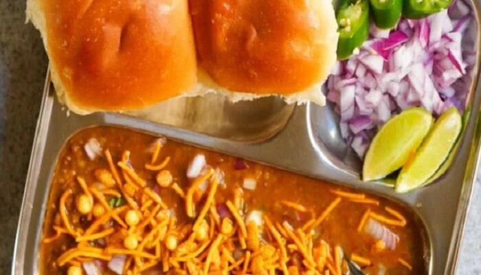 Maharashtrian dishes, food, travel, Maharashtra food, Maharashtrian thali, maharashtrian dishes for lunch, maharashtrian dishes images, 10 Maharashtrian dishes you must try, महाराष्ट्रीयन पदार्थ, मराठमोळे पदार्थ, मराठमोळ्या चवीचे पदार्थ, top 10 