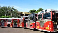 मुंबईकरांचा खोळंबा करणारी बातमी; 'बेस्ट' कर्मचाऱ्यांचा संप सुरुच, 704 बस आगारातच 