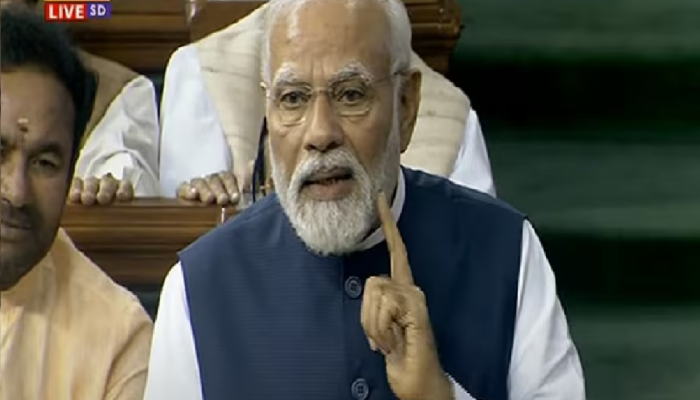 'काँग्रेसचं स्वत:चं अस्तित्व नाही, चिन्हापासून विचारापर्यंत सर्वच उसनं घेतलं' पीएम मोदींचा हल्लाबोल
