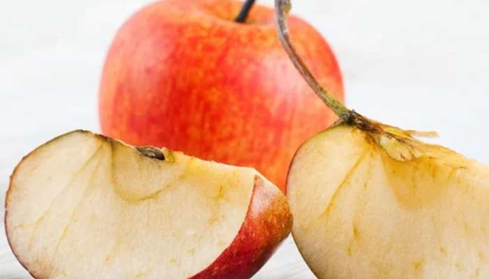 सफरचंद कापल्यानंतर लगेचच काळं पडतं? तुमच्या किचनमध्येच दडलाय उपाय