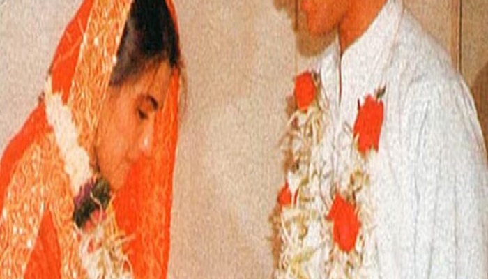   Bollywood viral news How Kareena Kapoor looked at saif ali khan and amrita singh wedding