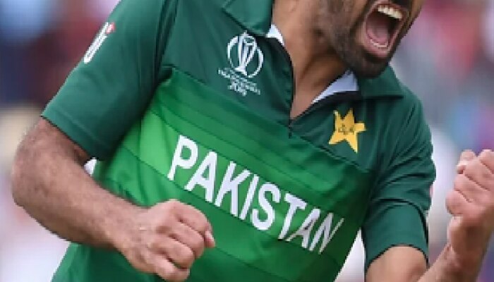 Wahab Riaz Retires : वर्ल्डकप असो किंवा चॅम्पियन्स ट्रॉफी; आयसीसीच्या सिरीजमध्ये वहाब रियाझची तुफान गोलंदाजी