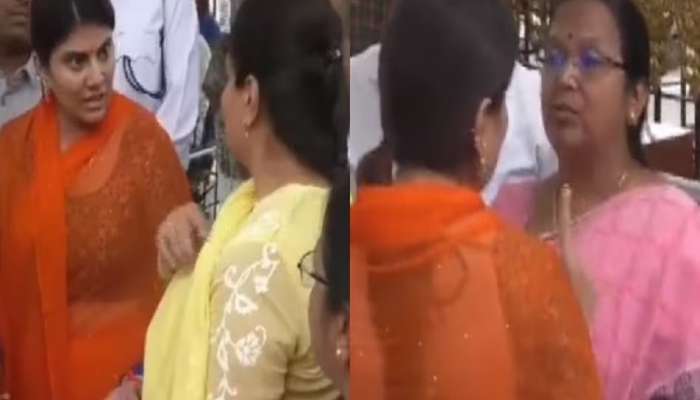 &#039;आपल्या औकातीत राहा, जास्त स्मार्ट बनू नका&#039;, रवींद्र जाडेजाची पत्नी रिवाबा संतापली, रस्त्यावरच भिडली; VIDEO व्हायरल
