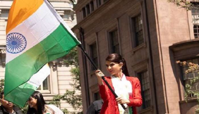 jacqueliene fernandez celebrates 41st india day parade in new york with red saree 