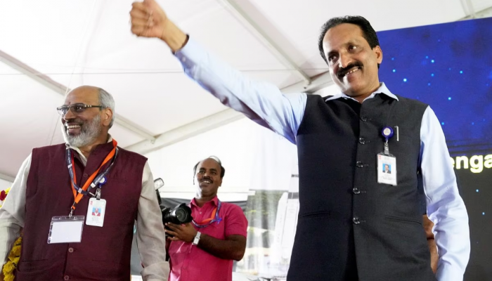 ISRO प्रमुख एस सोमनाथही इन्स्टाग्रामवर; पण, फक्त 'या' व्यक्तीलाच करतात फॉलो..