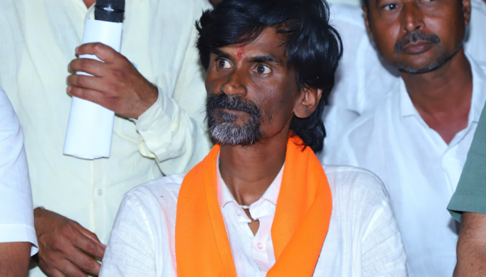 'एकतर माझी अंत्ययात्रा निघेल, नाहीतर...', मनधरणी करणाऱ्या मंत्र्यांना जरांगे पाटलांनी स्पष्टच सांगितलं!