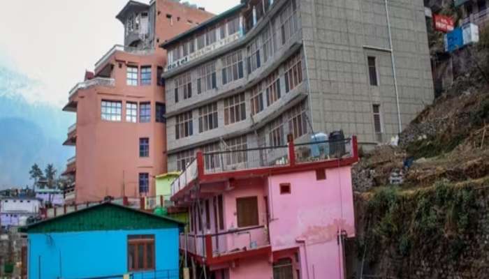 भांग पिऊन हॉटेलच्या बाल्कनीत आला, तितक्यात फटाके वाजले अन्..; परदेशी नागरिकाचं धक्कादायक कृत्य