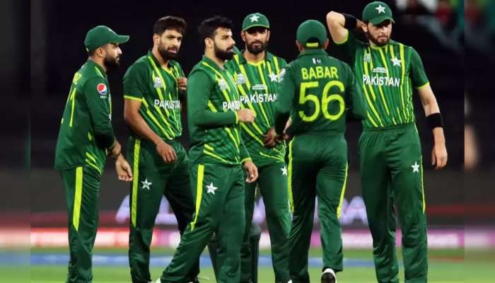 क्रिकेट जगतात मोठी खळबळ; एशिया कप दरम्यान जुगार खेळायला गेले पाकिस्तान टीमचे मेंबर