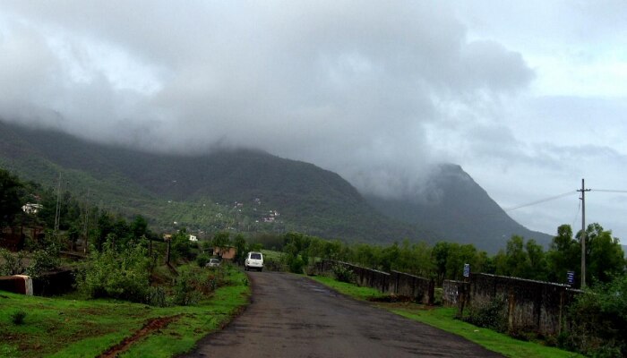 Maharashtra Rain : कुठे दमट वातावरण तर, कुठे मुसळधार; कसं आहे राज्यातील आजचं हवामान? पाहा... 