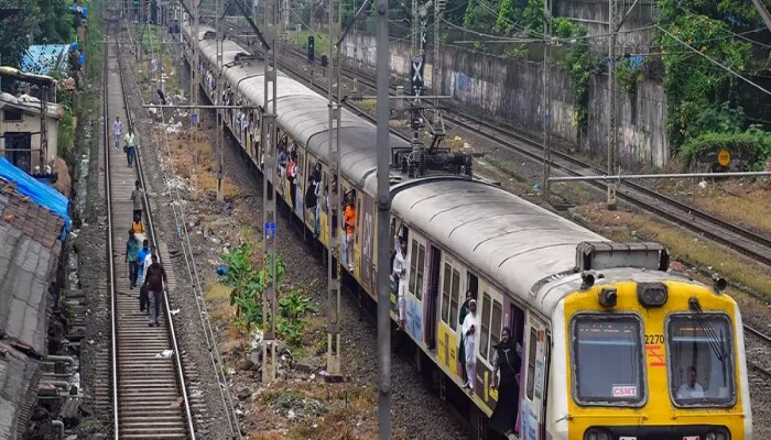 Mumbai Local : रविवारी बिनधास्त फिरा; गणेशभक्तांसाठी मुंबई लोकलचा मेगाब्लॉक रद्द 