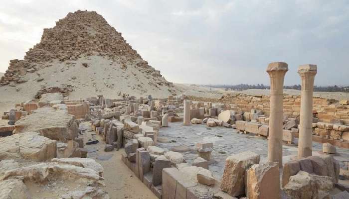 4400 वर्षानंतर उघडणार इजिप्तच्या रहस्यमयी पिरॅमिडचा गुप्त दरवाजा; जगासमोर येणार मोठं सत्य