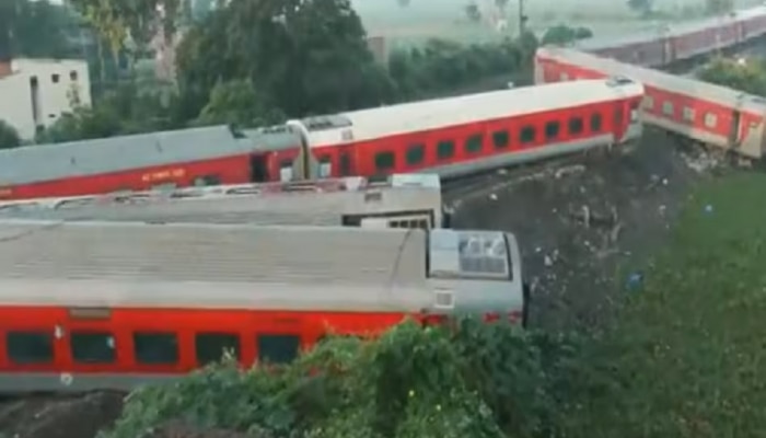 Bihar Train Accident : नॉर्थ ईस्ट एक्सप्रेस अपघातात चौघांचा मृत्यू; घटनास्थळाचा हादवणारा व्हिडीओ समोर 