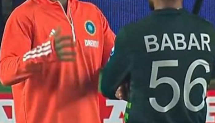 Babar azam, Babar azam birthday, Virat Kohli,  IND vs PAK Clash, Virat Kohli gifted signed jersey, Birthday boy Babar azam, IND vs PAK, India vs pakistan, Babar azam News, बाबर आझम, विराट कोहली, बर्थडे, क्रिकेट