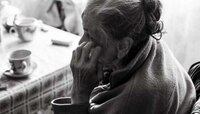 चार मुलं असूनही एकटीच राहायची 90 वर्षांची महिला, वृद्धेसोबत घडलं भयंकर