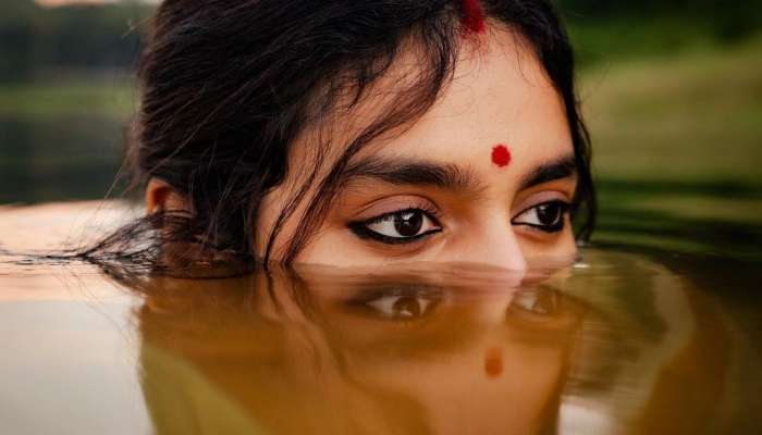 Actress Priya Prakash Varrier bold photoshoot in saree Goes Viral on internet