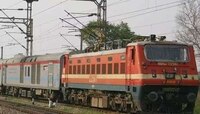 दिवाळी आधीच पश्चिम रेल्वेच्या प्रवाशांना मोठा धक्का! 42 मेल, एक्स्प्रेस गाड्या रद्द