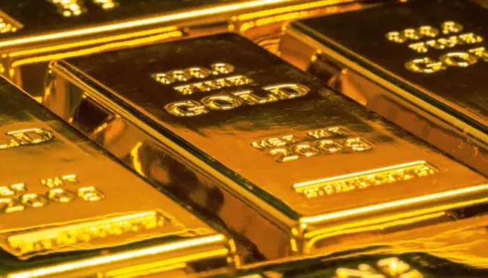 प्रायव्हेट पार्टमध्ये लपवलेले तब्बल 36 लाखांचे सोनं, असा अडकला कस्टम अधिकाऱ्यांच्या जाळ्यात