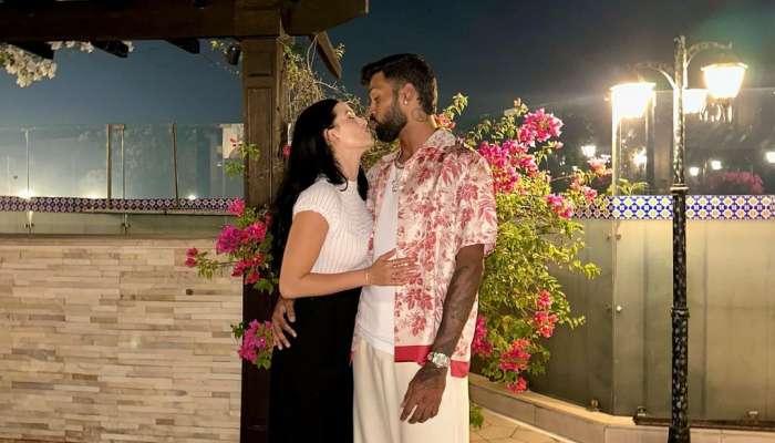 Hardik Pandya, Hardik Pandya wife, Hardik Pandya love story, Hardik Pandya natasa, Hardik Pandya news, Hardik Pandya Marriage, hardik and natasa, hardik pandya and natasa, hardik natasa liplock photo, Hardik Pandya and Natasa Stankovic Viral Photo, World Cup 2023, Indian Cricket Team