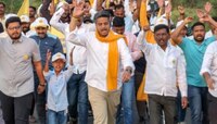 रोहित पवार यांची युवा संघर्ष यात्रा स्थगित; 'या' कारणामुळे घेतला निर्णय!