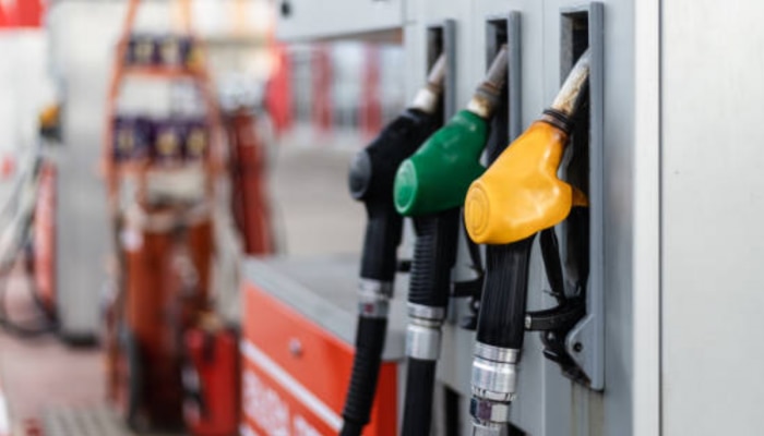 Petrol-Diesel Price : कच्चा तेलाच्या दरात वाढ, काय आहे तुमच्या शहरातील पेट्रोल-डिझेलचे दर