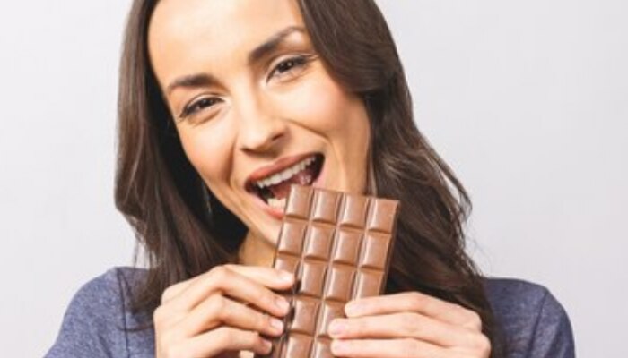 Eat chocolate Daily Disadvantage Health Tips Marathi News 