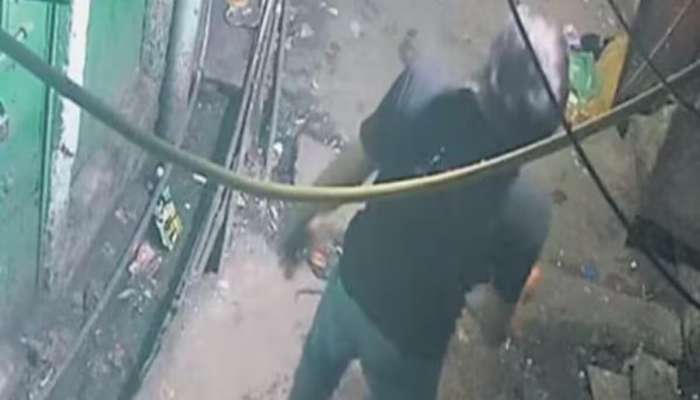 60 वेळा वार करुन हत्या केली अन् तिथेच नाचू लागला; दिल्लीतील थरार CCTVत कैद 