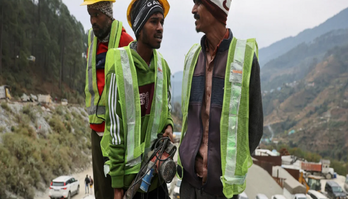 बोगद्यातून 41 जणांना वाचवणाऱ्या 12 'रॅट मायनर्स'चा सामाजिक भेदभाव अधोरेखित करणारा सवाल; म्हणाले, 'आम्हाला कोण...'