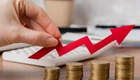 SIP vs PPF: 15 वर्षे दरमहा 5 हजार गुंतवल्यास कुठे मिळेल बंपर रिटर्न?