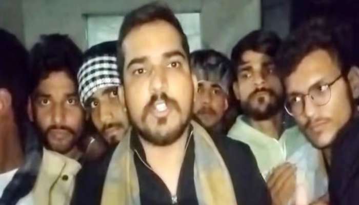 ट्रेनमध्ये कुलगुरुंना आला Heart Attack; जीव वाचवण्यासाठी न्यायाधीशांची गाडी हिसकावून नेणाऱ्या मुलांवर दरोड्याचा गुन्हा