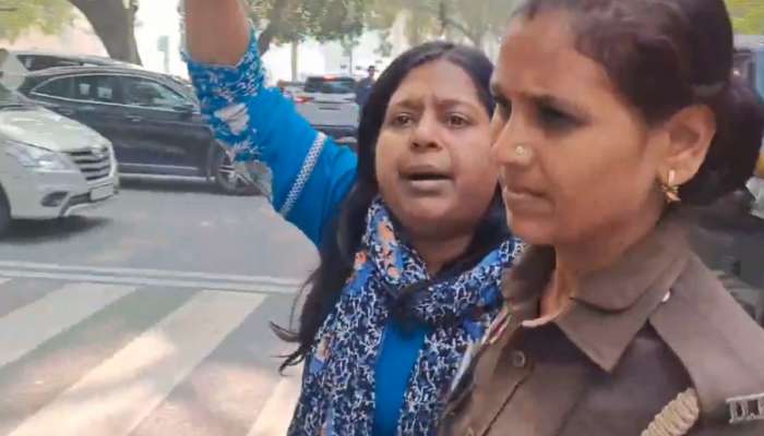 Parliament Security Breach: 'आमचे आई-वडील इतके...'; अटक केलेली तरुणी काय म्हणाली?