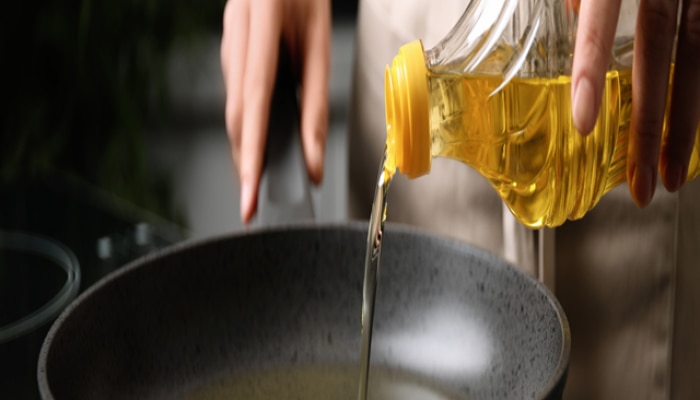 Cooking Oil : खाद्यतेल खराब होते का? पाहा काय असते त्याची Expiry Date