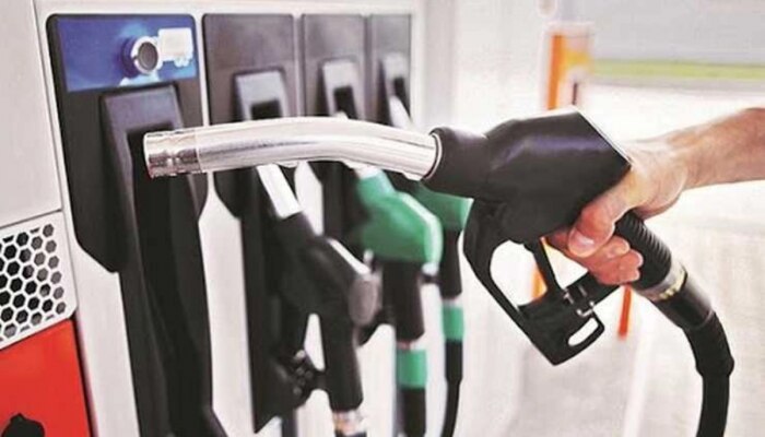 मोठी बातमी! पेट्रोल आणि डिझेल तब्बल 10 रुपयांनी स्वस्त होणार? मोदी सरकार देणार नववर्षाचं गिफ्ट