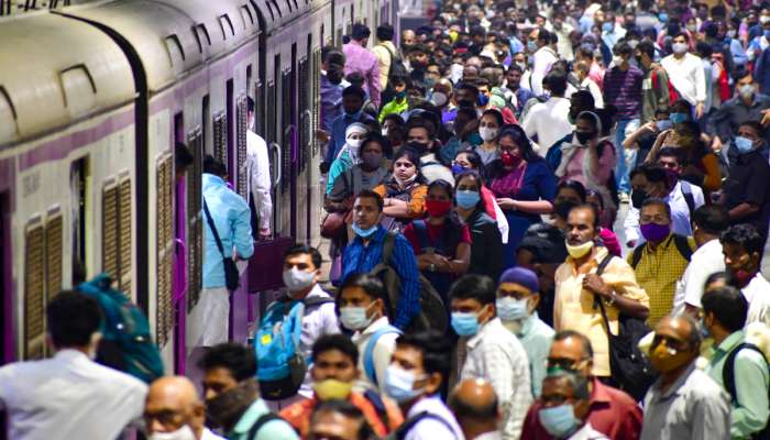मुंबई लोकलचा प्रवास ठरतोय जीवघेणा! एका दिवसात चार प्रवाशांचा मृत्यू