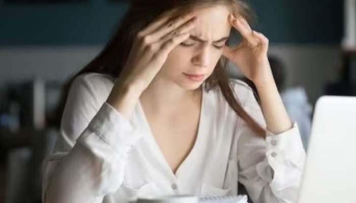 Makar Sankranti: गोड पदार्थ खाल्ल्यानंतर डोकेदुखी का होते? यामागचे कारण समजून घ्या!