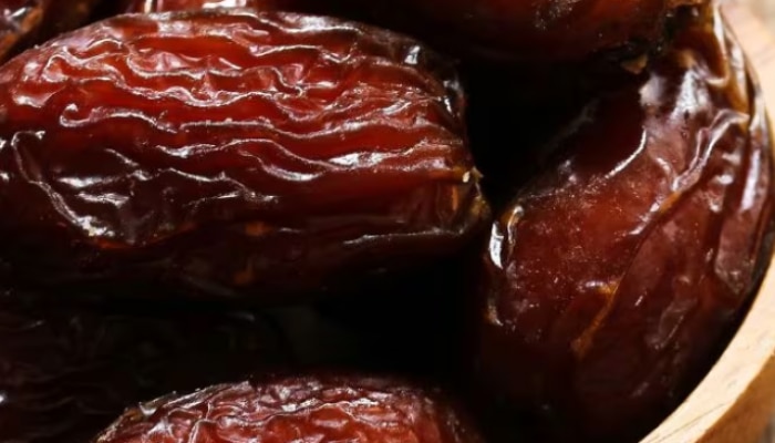Side effects of eating Dates Health tip In Marathi