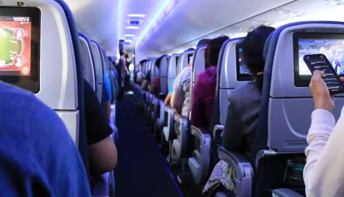 विमान उड्डाणास 3 तास उशीर झाला तर ? DGCA ने उचललं निर्णायक पाऊल, आता अशी मिळणार माहिती!