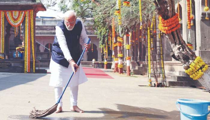 &#039;स्वच्छ मंदिरात झाडू मारुन झाडू बदनाम केला&#039;; मोदींवर ठाकरेंकडून हल्लाबोल! म्हणाले, &#039;मंदिरांचे राजकारण करून..&#039;