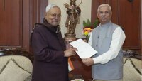 नितीश कुमार यांचा राजीनामा, आजच पुन्हा CM पदाची शपथ घेणार?