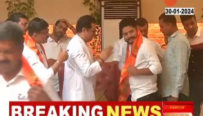 Mumbai Shinde Camp Activist Joins Raj Thackeray Lead MNS
