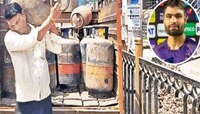 याला म्हणतात कष्ट! मुलगा क्रिकेट स्टार, पण वडील आजही करतात गॅस डिलिव्हरीचं काम