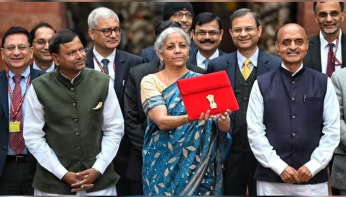 Budget 2024 : अंतरिम अर्थसंकल्प सादर करण्यासाठी निर्मला सीतारमण यांनी निवडली खास साडी, पाहा वैशिष्ट्य... 