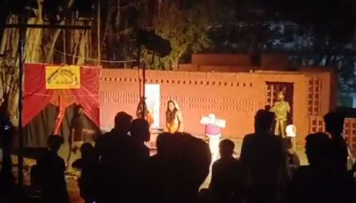 रामायणावर आधारित नाटकामुळे पुणे विद्यापीठात मोठा राडा, विद्यार्थ्यांना मारहाण
