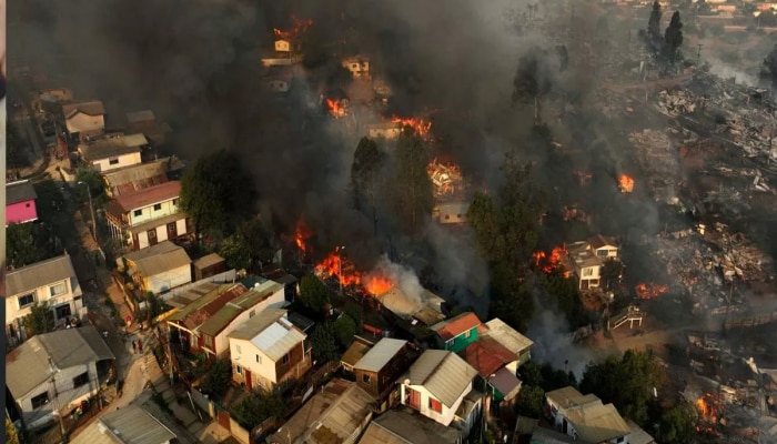 Chile Forest Fire : चिलीच्या जंगलात अग्नीतांडव, 1100 घरं जळून खाक तर 46 जणांचा मृत्यू 