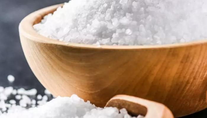why we should avoid eating salt