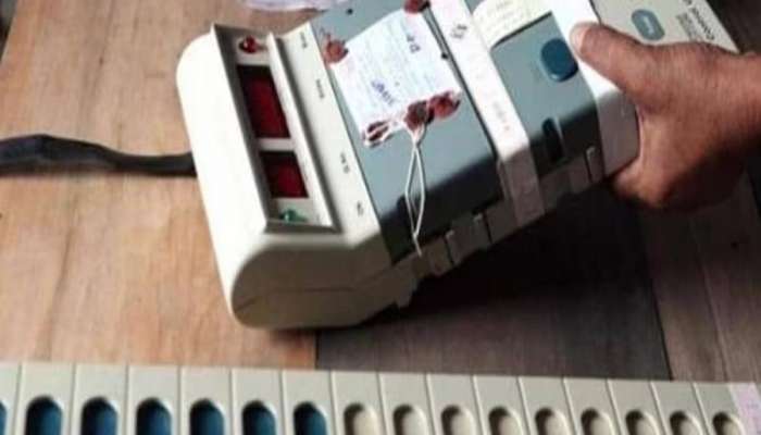  तहसील कार्यालयातून EVM मशीन चोरली; पुण्यातील विचित्र घटना