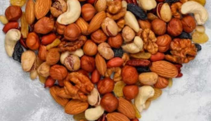 Benefits Of Eating Dry Fruits On An Empty Stomach