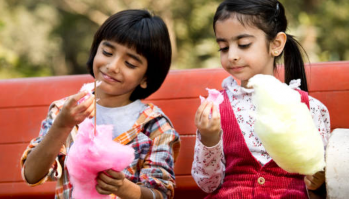 Cotton Candy Banned : 'म्हातारीचे केस' ठरतात मुलांसाठी जीवघेणे, पाहा डॉक्टर काय सांगतात?