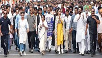 ममता बॅनर्जींना मोठा धक्का! मैदान मारण्याआधीच शिलेदाराने सोडली साथ