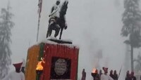 हिमवर्षावात छत्रपती शिवाजी महाराजांना अनोखी मानवंदना! काश्मिर खोऱ्यातील व्हिडिओ