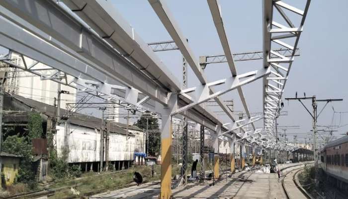 मुंबईतील 'या' 20 रेल्वे स्थानकांत होणार मोठे बदल, तुम्हीही इथून प्रवास करताय का? 